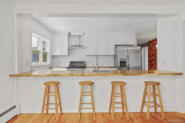 Call Listing Agent, NY 12075,100 Schnackenberg RD