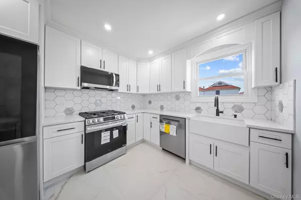 Arverne, NY 11692,6916 Almeda AVE