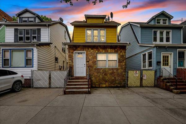 40-14 79th ST, Elmhurst, NY 11373
