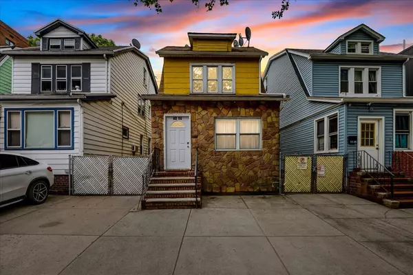 40-14 79th ST, Elmhurst, NY 11373