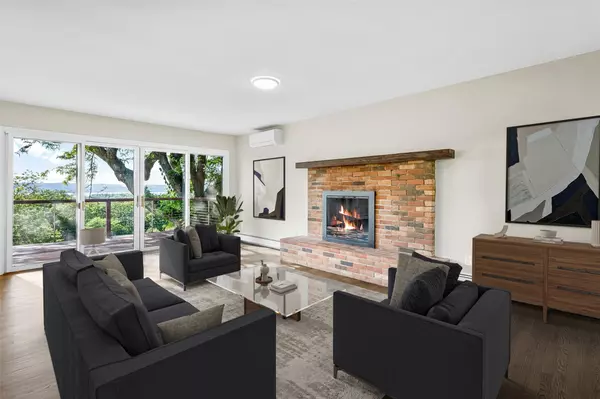 Ossining, NY 10562,19 Meadowbrook DR