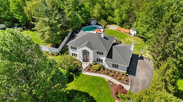 2377 Rela LN, Yorktown Heights, NY 10598