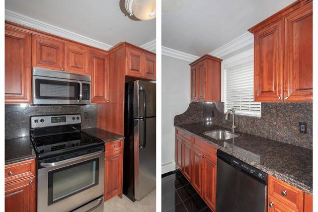 Bay Shore, NY 11706,53 S Clinton AVE #N3