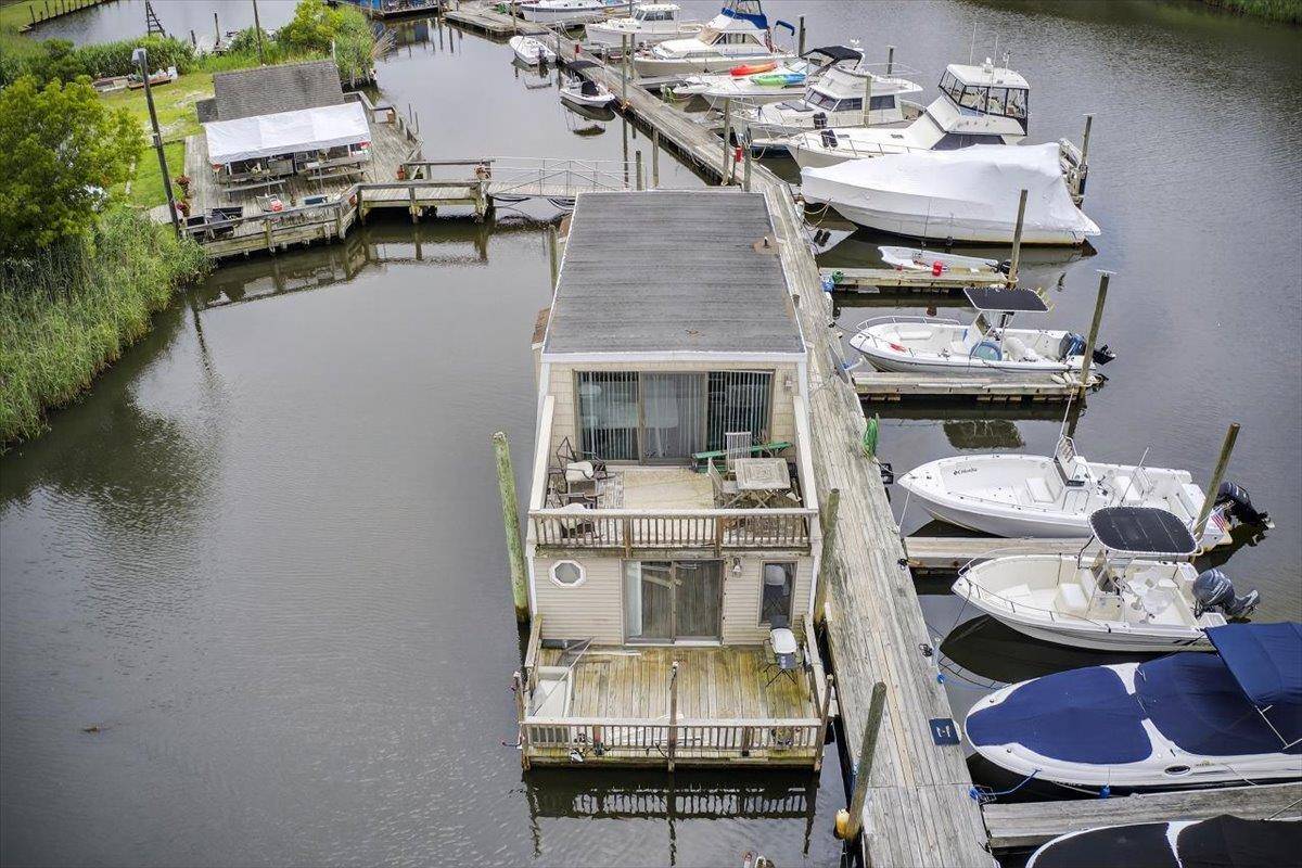 Riverhead, NY 11901,149 c Riverside Drive