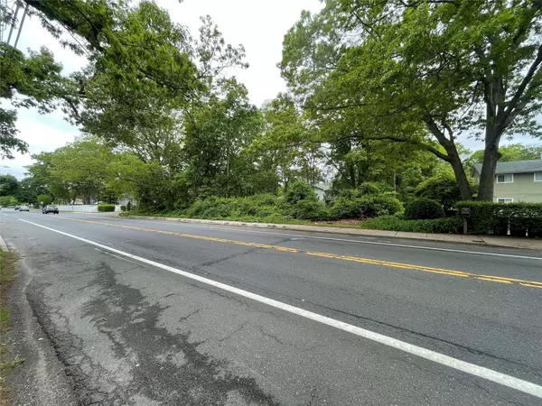 Brentwood, NY 11717,91 W Plum ST