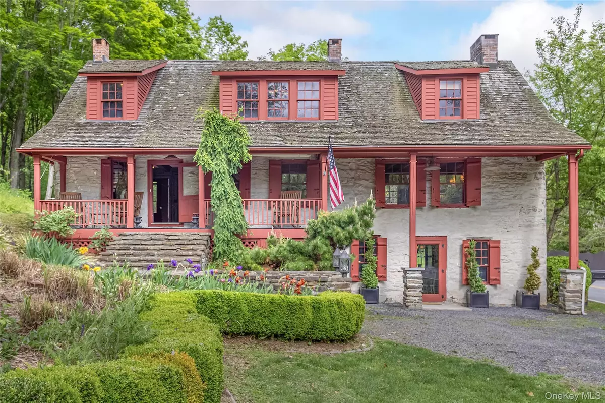 Esopus, NY 12487,1282 Old Post RD