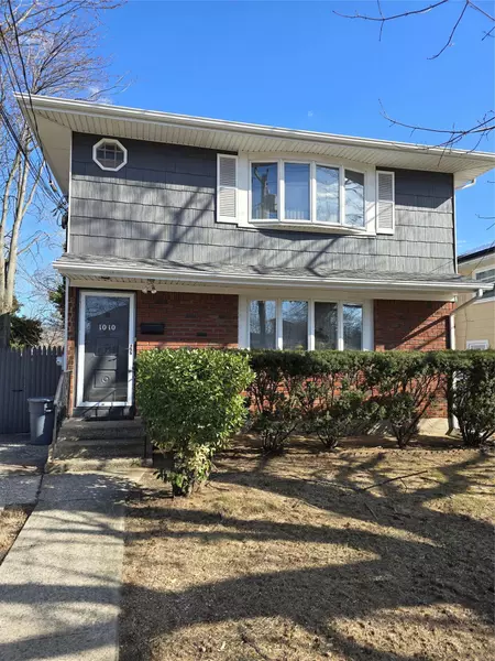 1010 Hempstead AVE, West Hempstead, NY 11552
