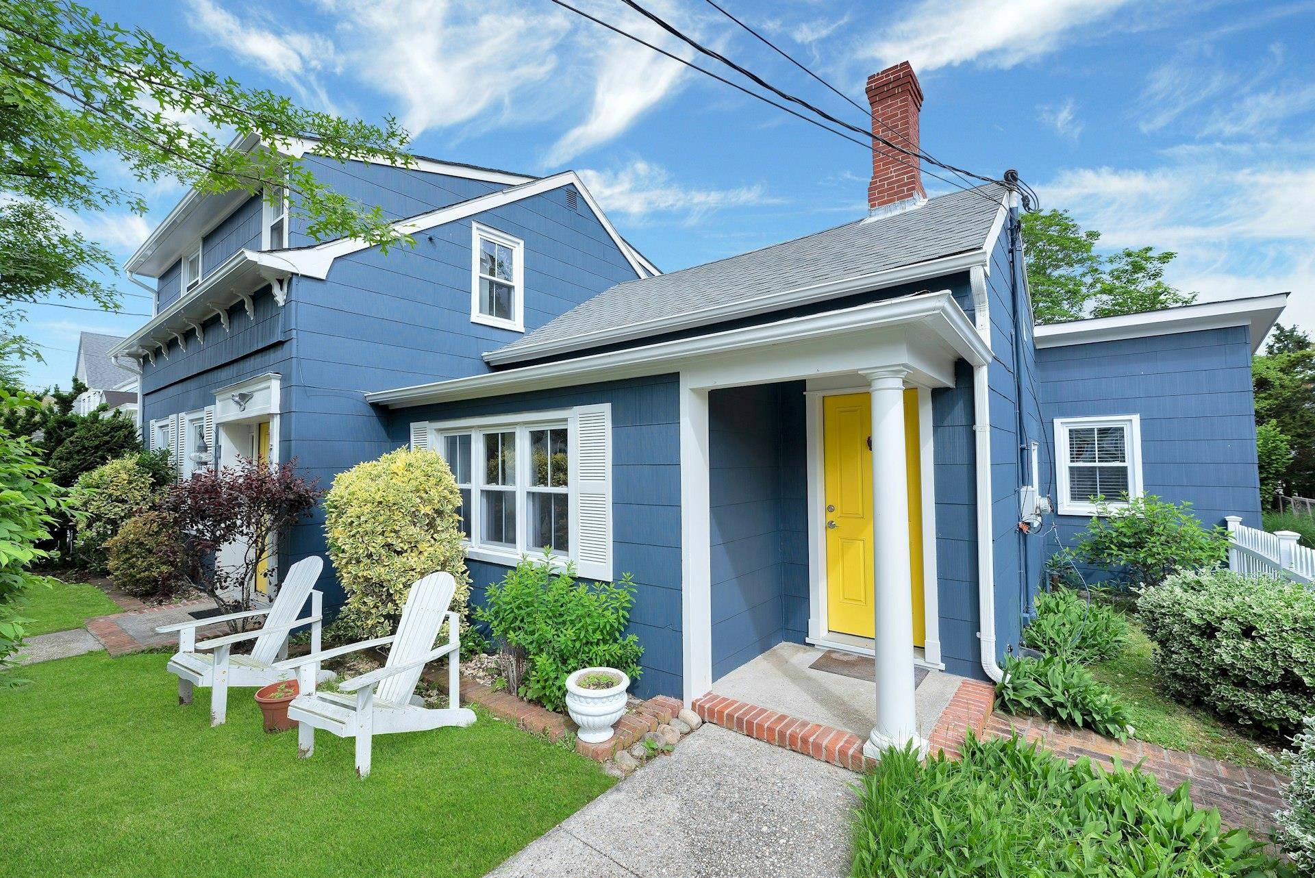 Greenport, NY 11944,162 Central AVE