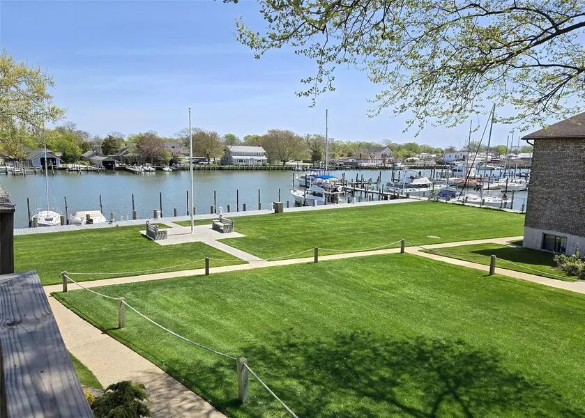 263 River AVE #52, Patchogue, NY 11772