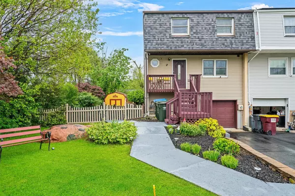 17 Old Anvil LN, Middletown, NY 10940