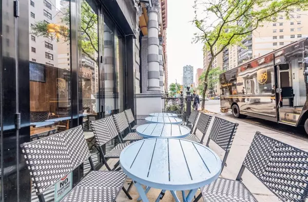 New York (manhattan), NY 10003,175 3rd AVE