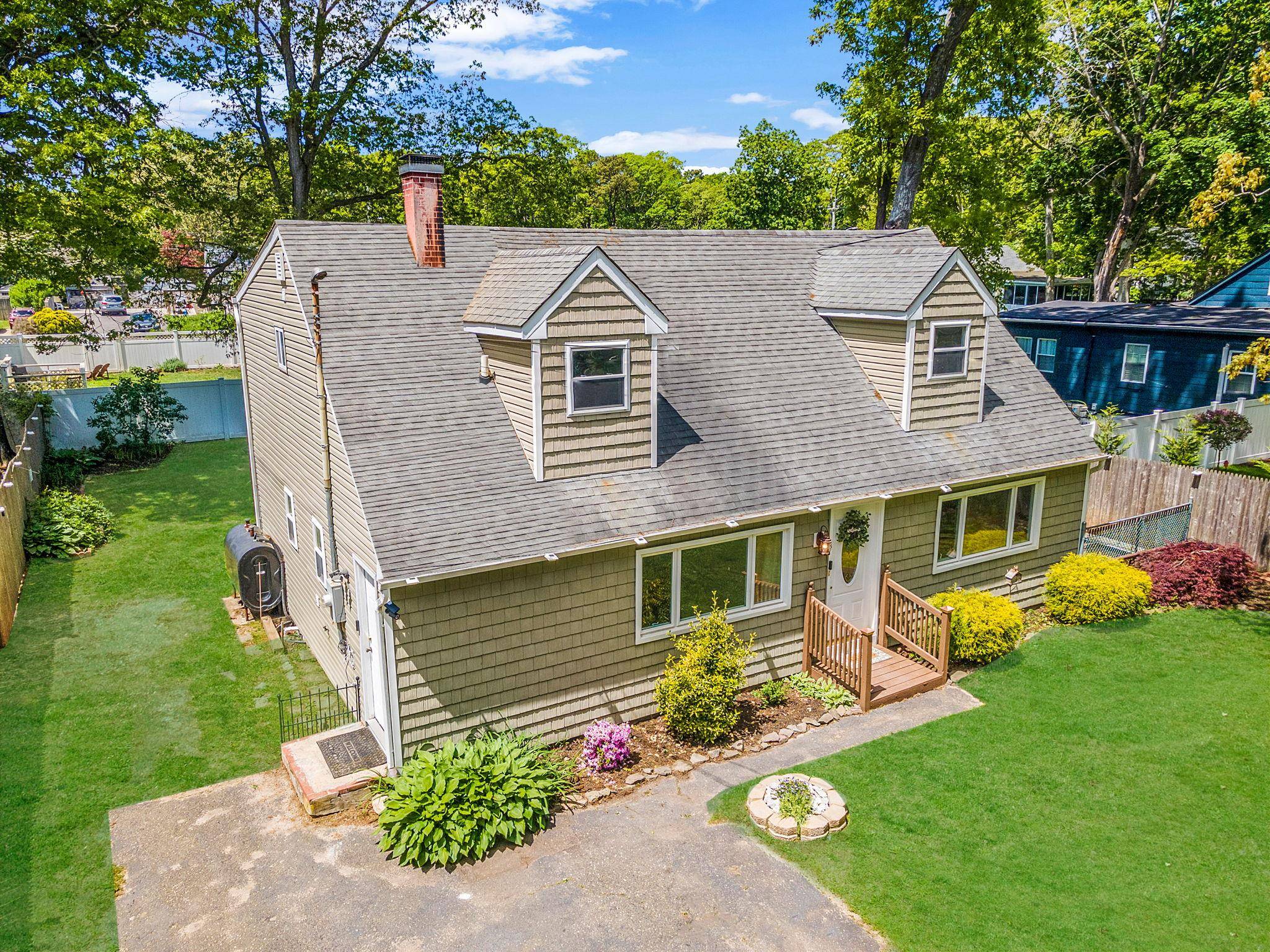 218 Beaver DR, Mastic Beach, NY 11951