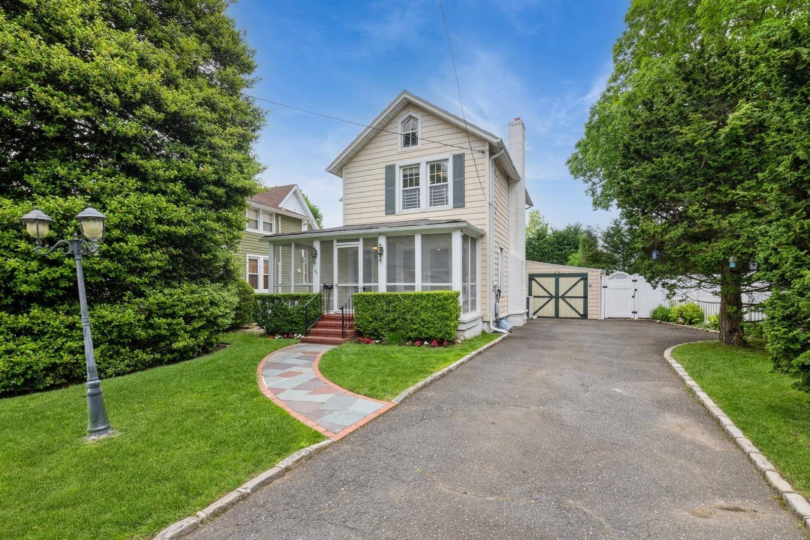 96 Carman AVE, Woodmere, NY 11598