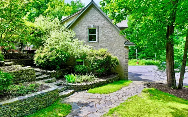 Circleville, NY 10919,75 Susan LN