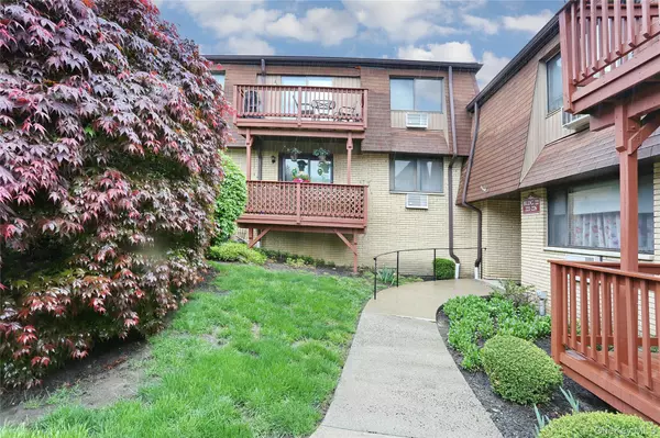 221 Richard CT, Pomona, NY 10970