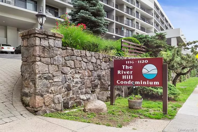 Yonkers, NY 10701,1116 Warburton AVE #4R