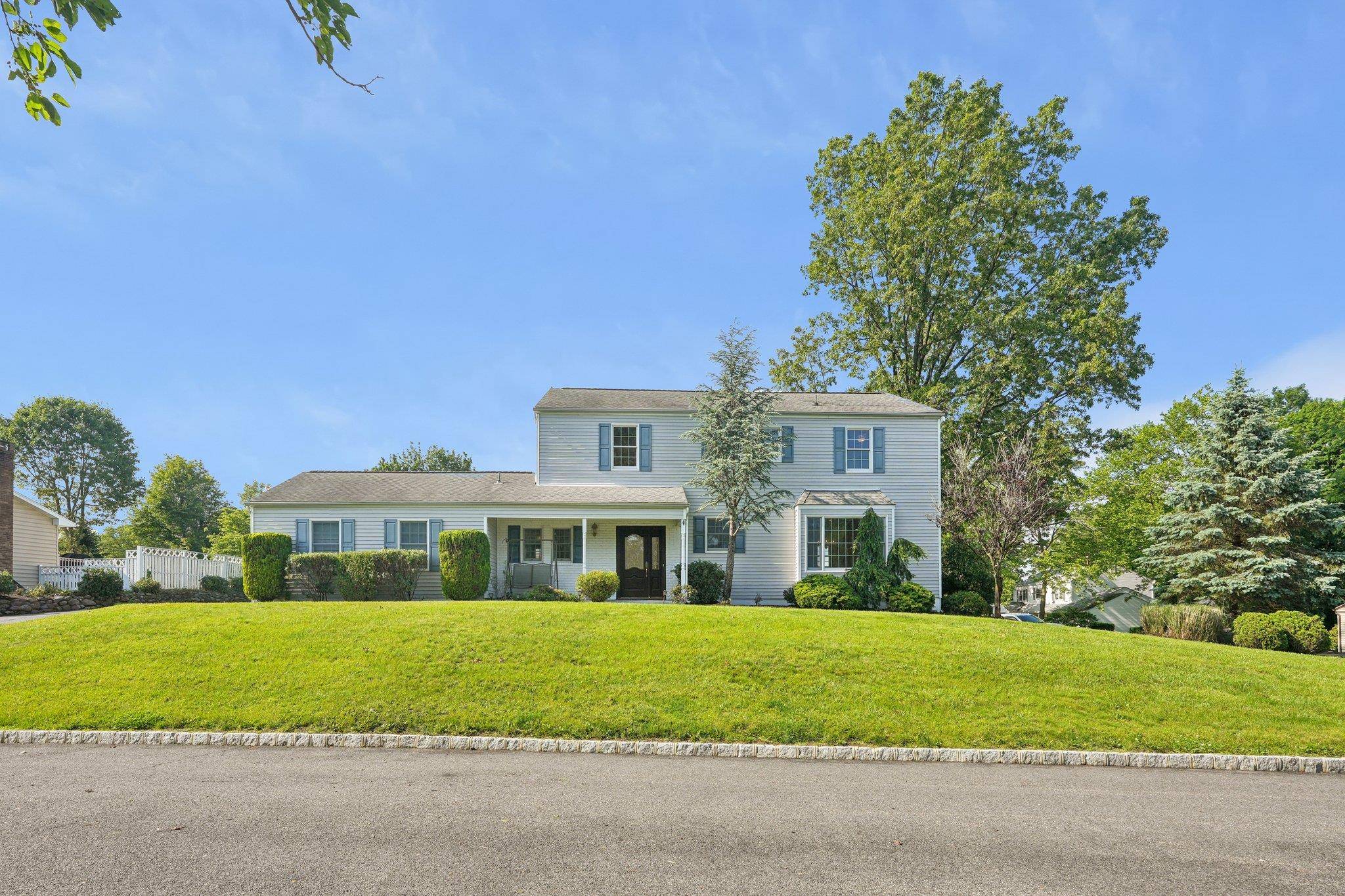 Suffern, NY 10901,2 Sagamore AVE