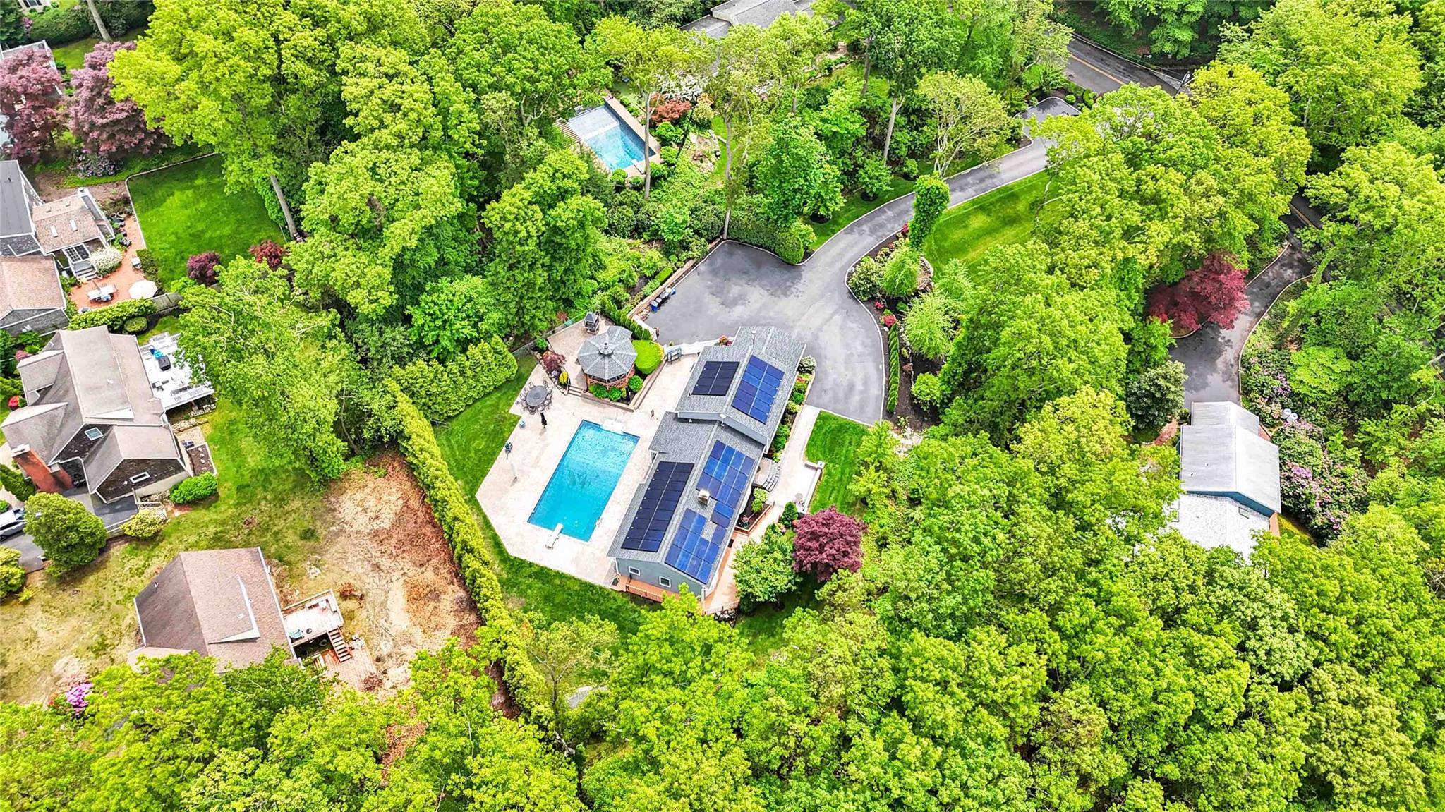 Centerport, NY 11721,69 Bankside DR