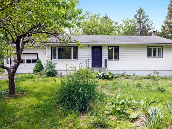 37 Mary's LN, Stone Ridge, NY 12484
