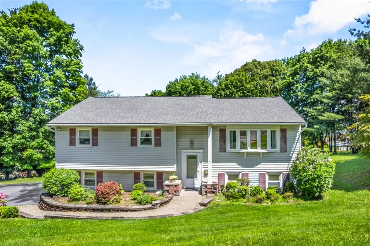 Warwick, NY 10990,40 Highland AVE