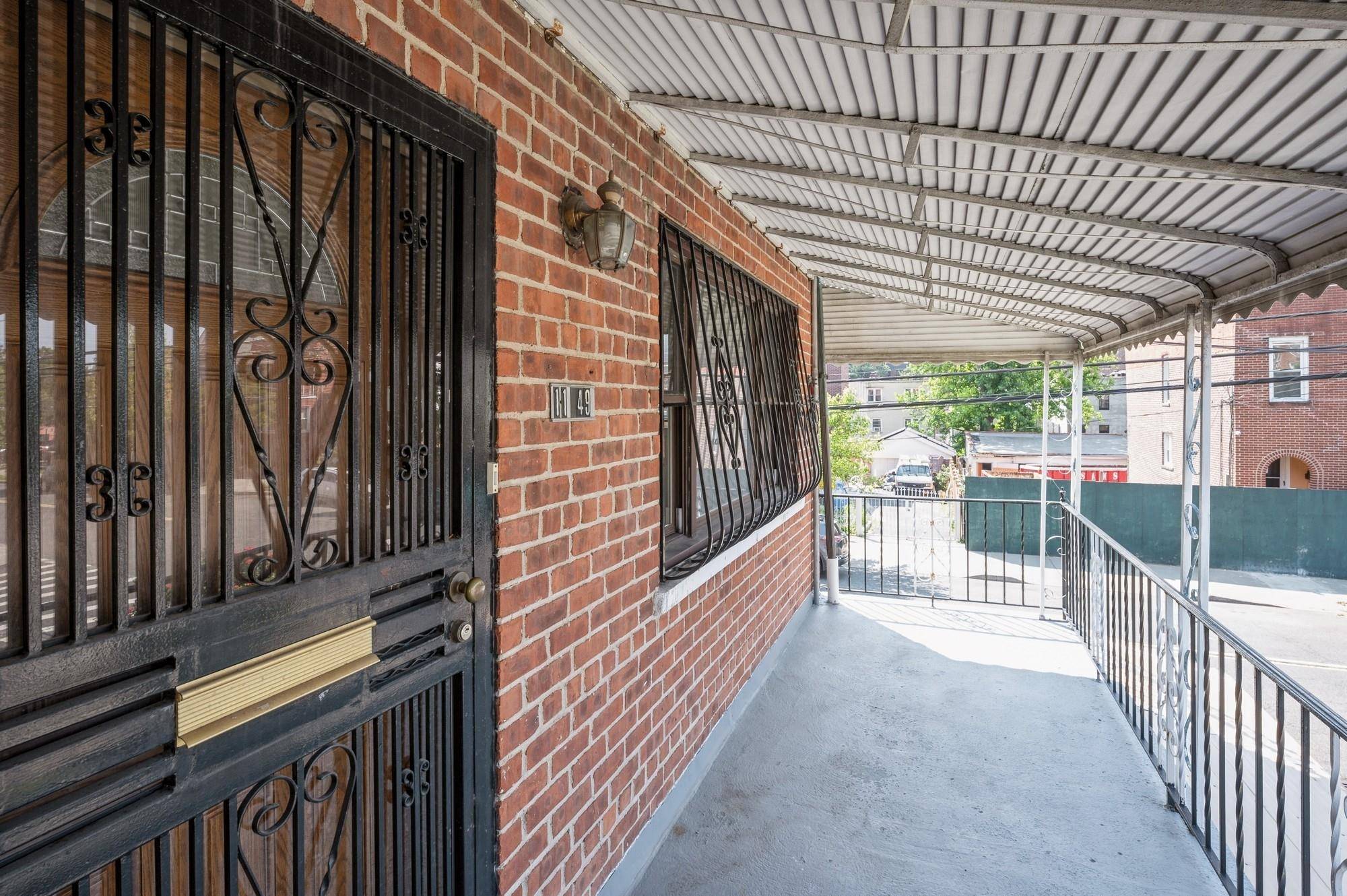 Bronx, NY 10469,1149 East 219th ST