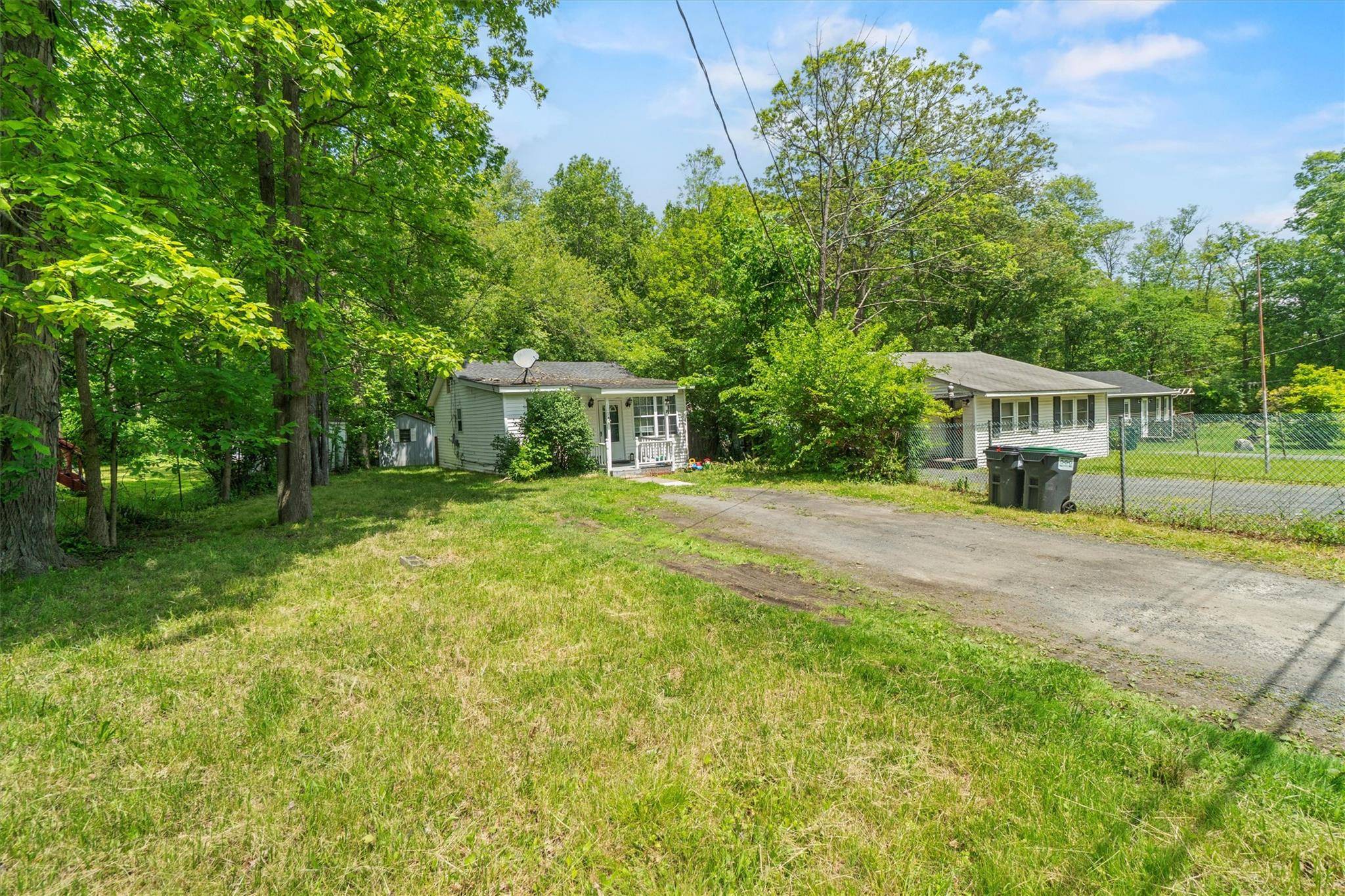 Pine Bush, NY 12566,359 Lake Shore DR