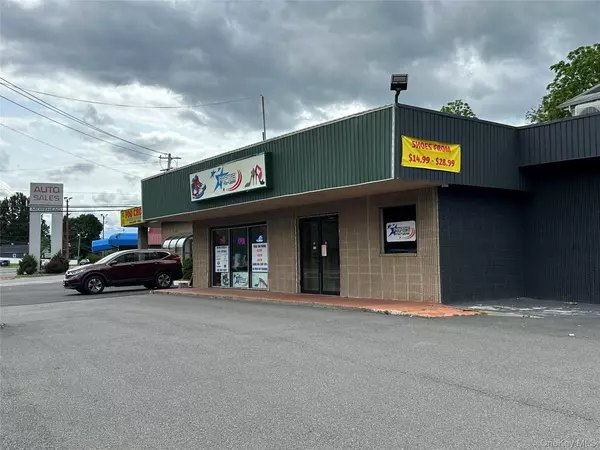 Newburgh, NY 12550,5251 Route 9W