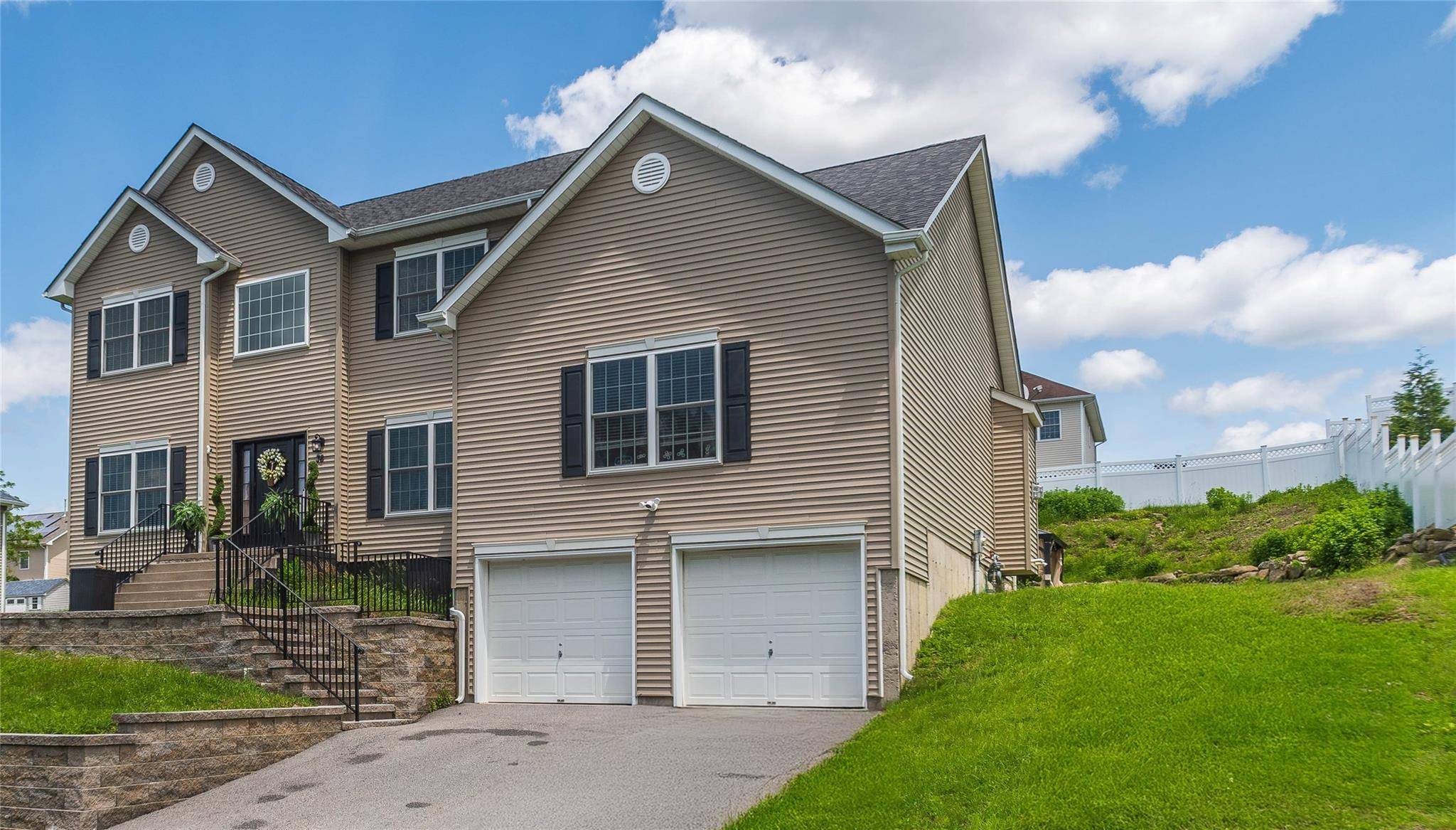 New Windsor, NY 12553,38 Panorama DR