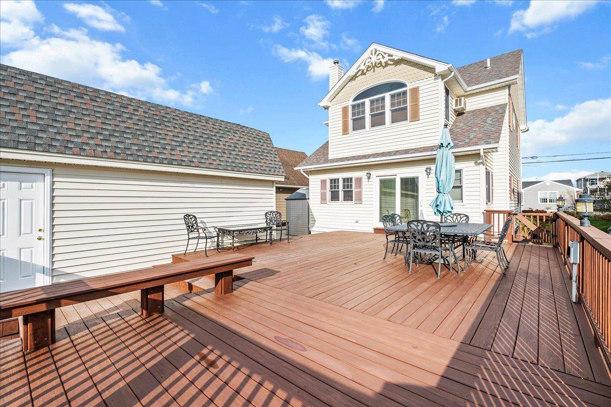 Amity Harbor, NY 11701,16 Gibbs RD