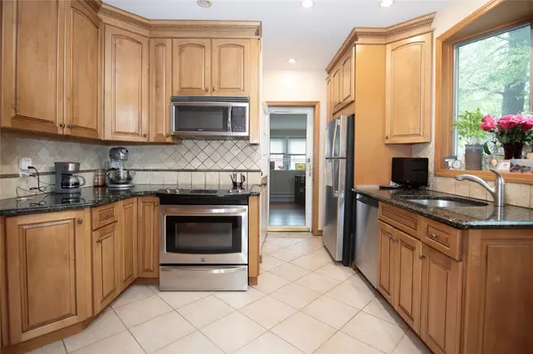 Woodmere, NY 11598,1053 Quentin PL