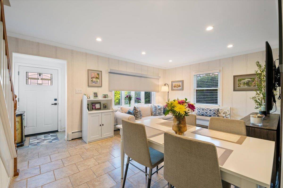 Levittown, NY 11756,137 Center LN