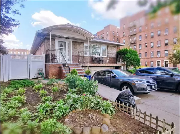 35-73 167th Street, Flushing, NY 11358