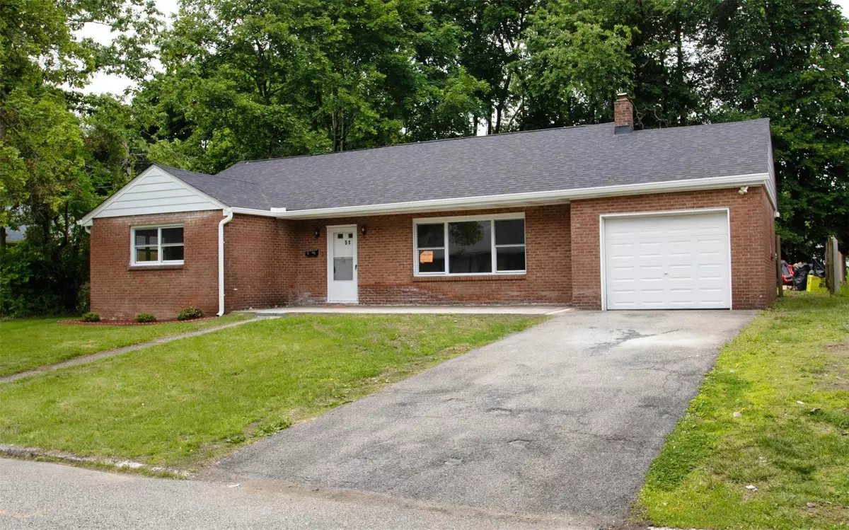 Newburgh, NY 12550,51 Valley AVE