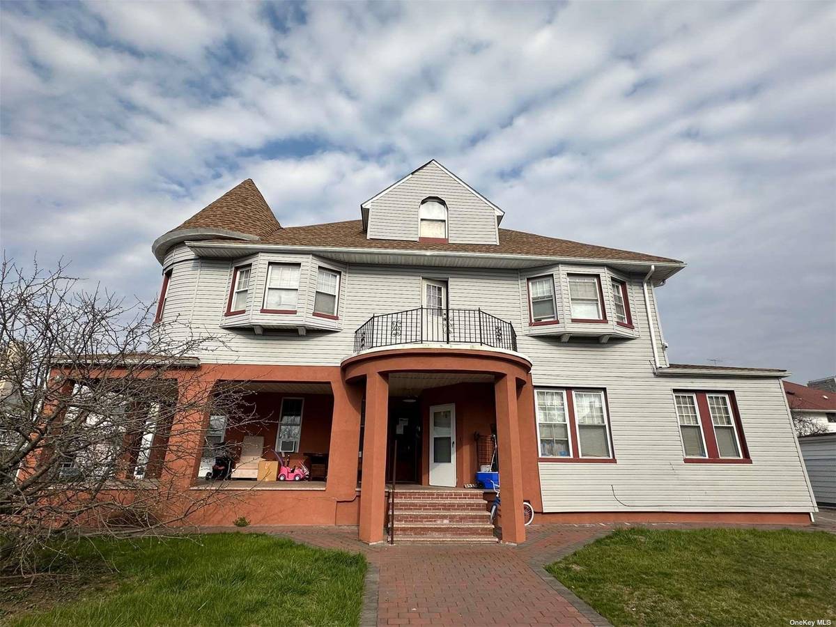 Brooklyn, NY 11224,3815 Sea Gate AVE