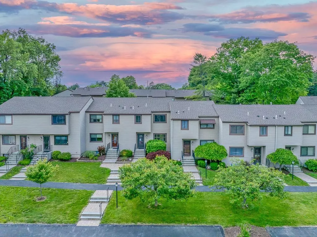 Poughkeepsie, NY 12603,10 Squires Gate #D