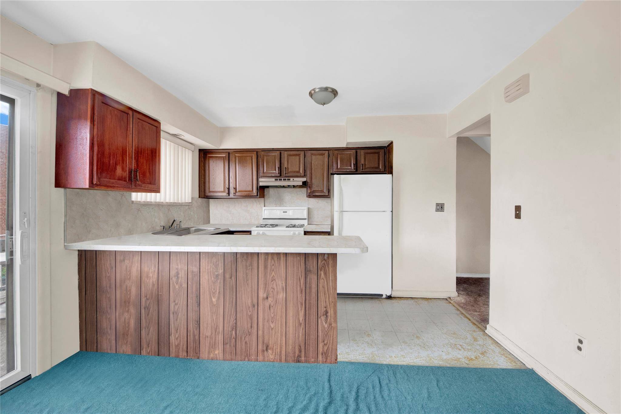 Bronx, NY 10473,2080 Lacombe AVE
