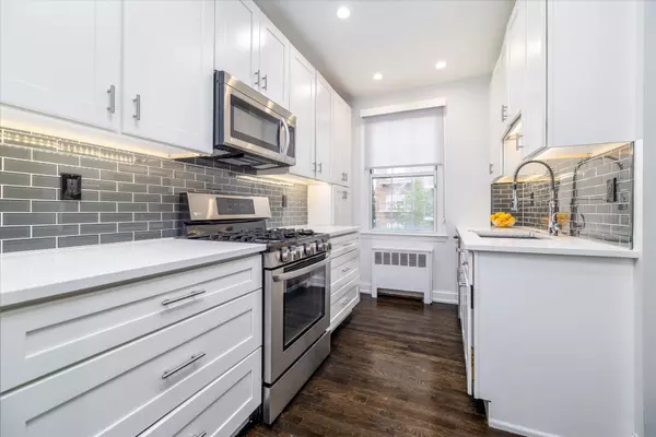 Rockville Centre, NY 11570,70 S Park AVE #114