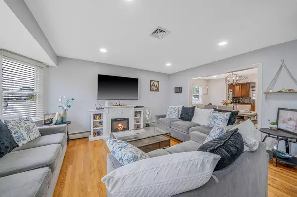 Deer Park, NY 11729,130 W 7th ST