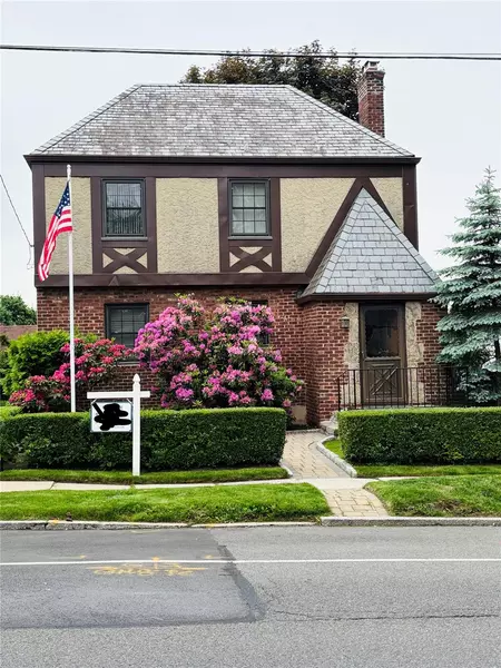 30 Seminary AVE, Yonkers, NY 10704