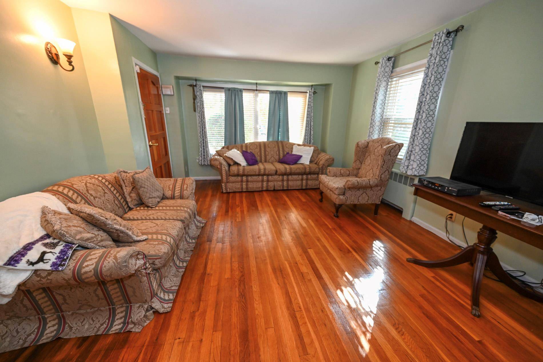 Franklin Square, NY 11010,960 Holly CT
