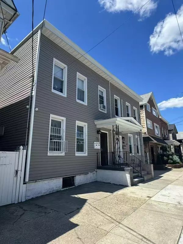 College Point, NY 11356,18-42 120th ST
