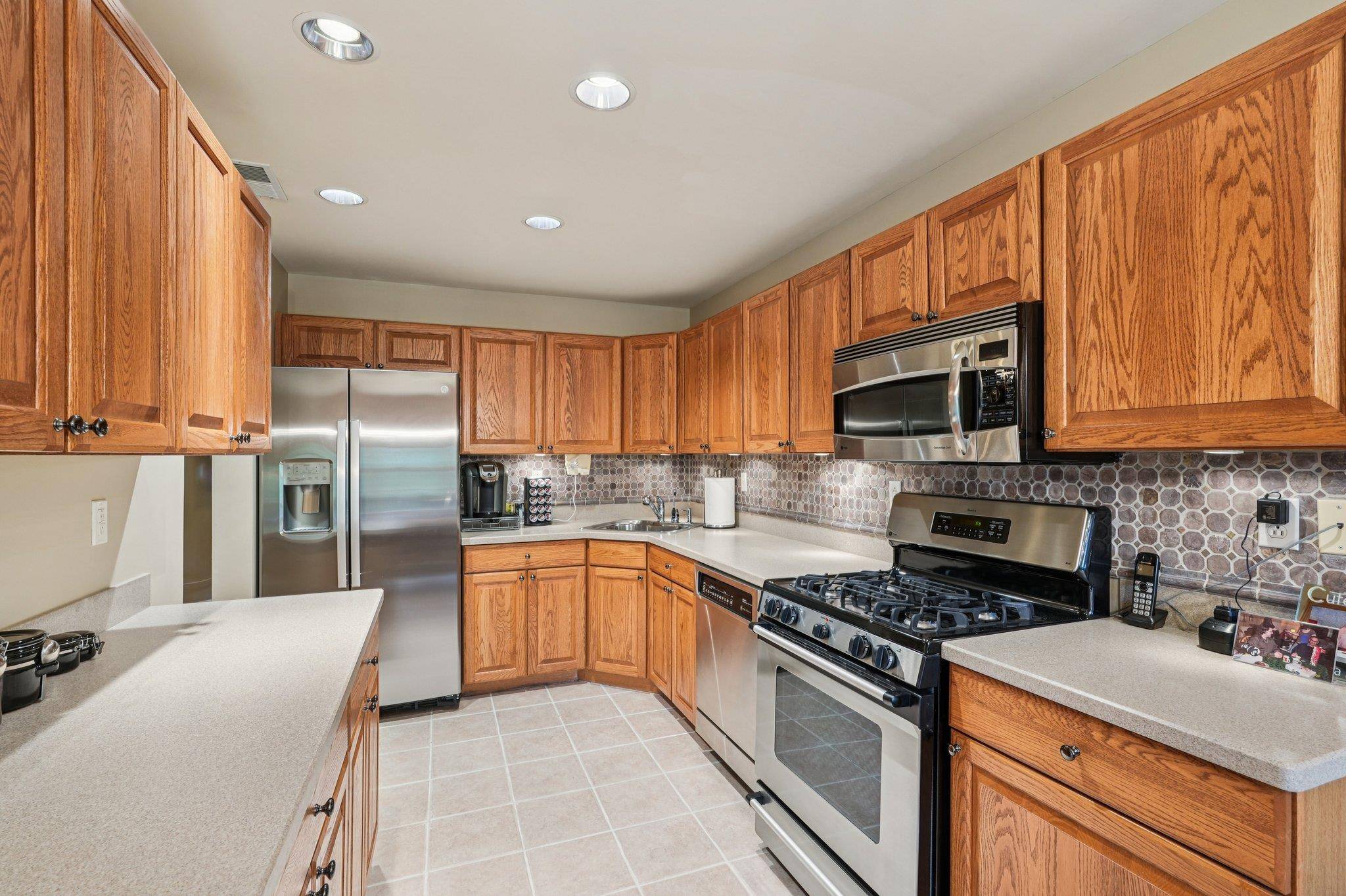Pomona, NY 10970,23 Crystal Hill DR