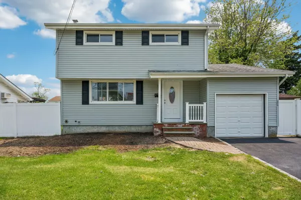 236 Sherman ST, Brentwood, NY 11717