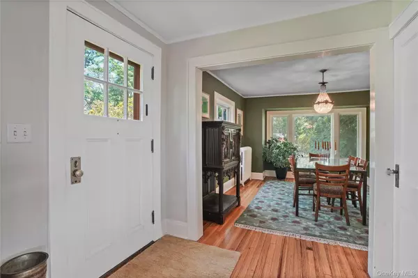 Hastings-on-hudson, NY 10706,40 Floral DR