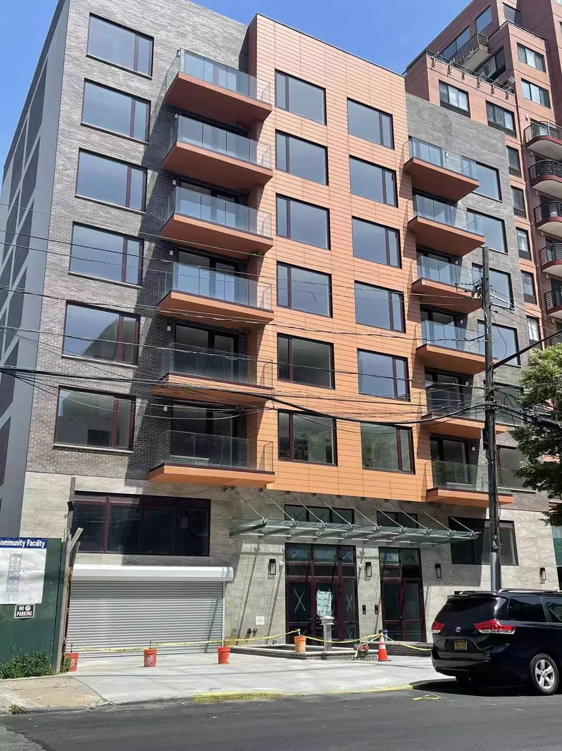 Flushing, NY 11355,132-27 41st RD #7E
