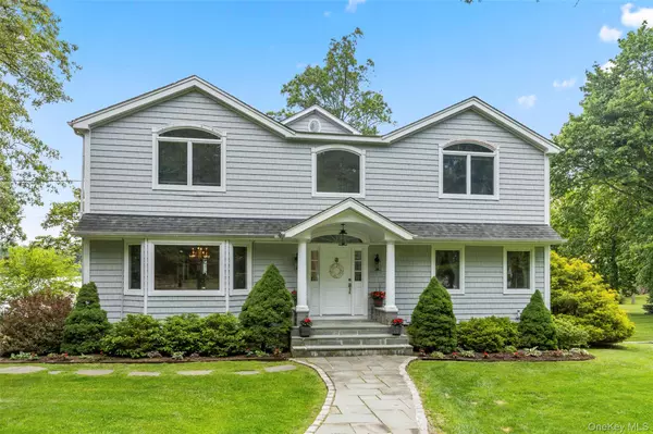 Setauket, NY 11733,17 Youngs LN