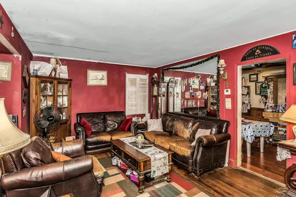 Hicksville, NY 11801,145 Bay AVE