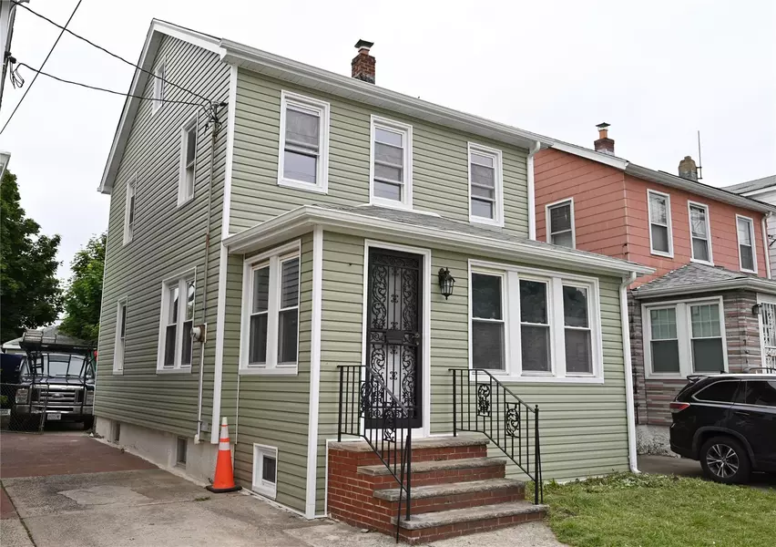 200-13 116th AVE, Saint Albans, NY 11412