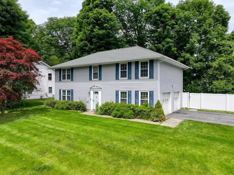 23 Hawkins ST, Poughkeepsie, NY 12601