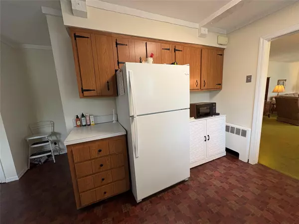 North Babylon, NY 11703,53 Canterbury LN